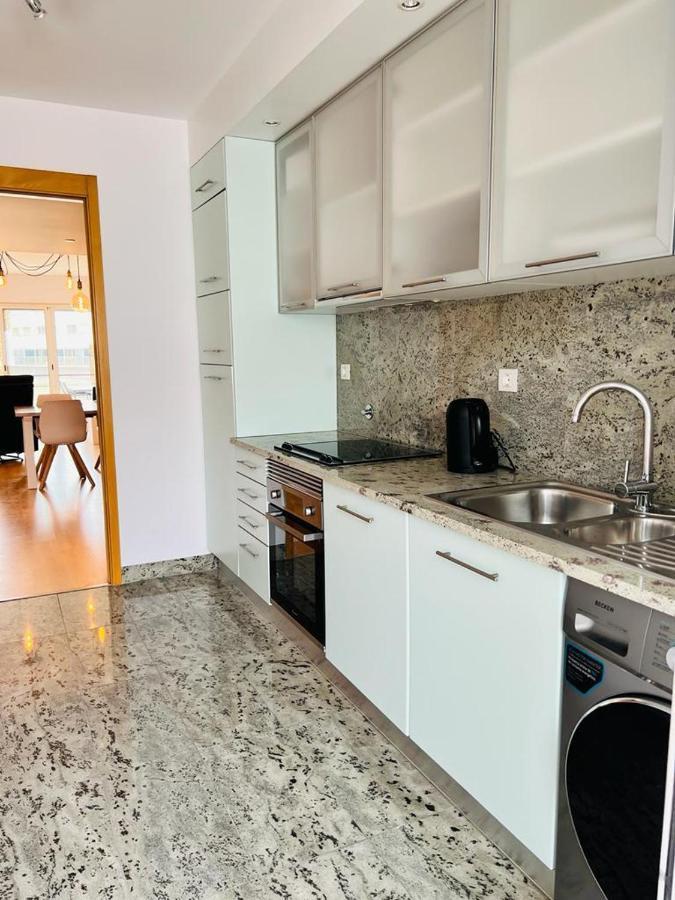 Lucky Star Marina Apartment, With Pool Lagos Luaran gambar