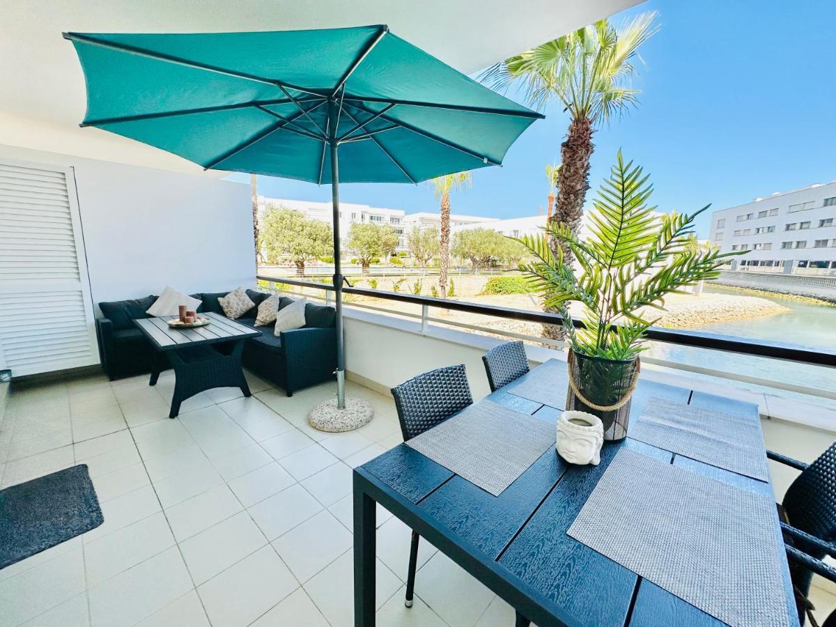 Lucky Star Marina Apartment, With Pool Lagos Luaran gambar